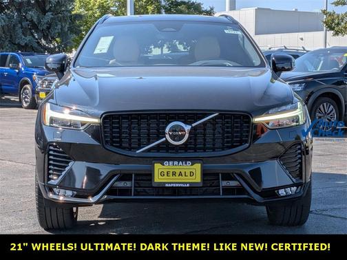 2023 Volvo XC60 B5 Ultimate Dark Theme