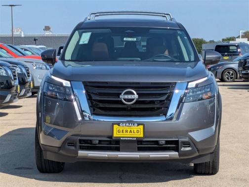 2025 Nissan Pathfinder Platinum