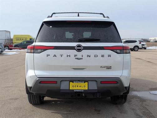 2026 Nissan Pathfinder Platinum