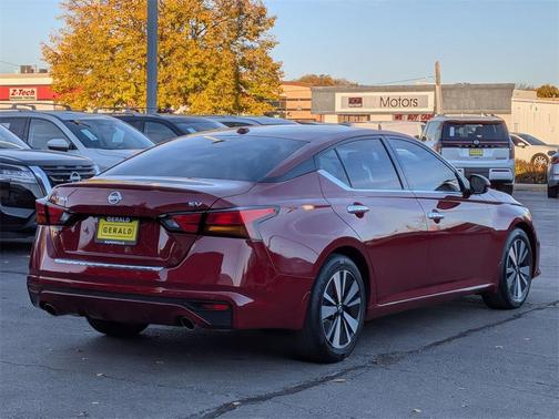 2020 Nissan Altima 2.5 SV