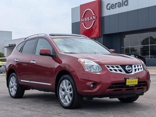 Cayenne Red Pearl 2013 Nissan Rogue SV w/SL Pkg