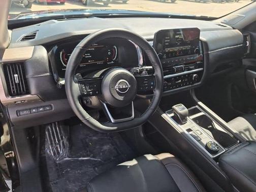 Black 2025 Nissan Pathfinder Platinum