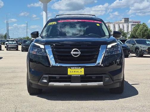 Black 2025 Nissan Pathfinder Platinum