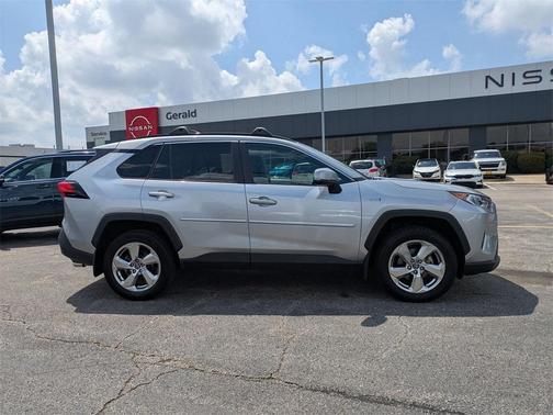 2021 Toyota RAV4 Hybrid XLE Premium
