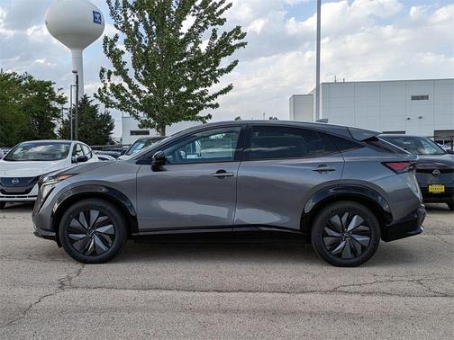 2025 Nissan ARIYA EVOLVE+