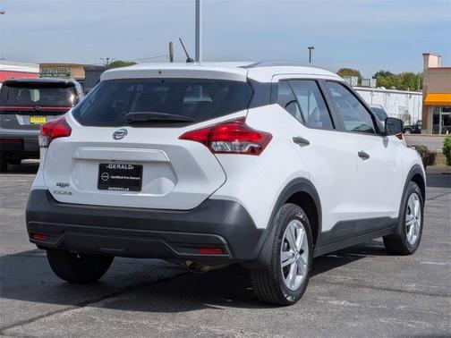 2019 Nissan Kicks S
