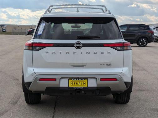2025 Nissan Pathfinder Platinum