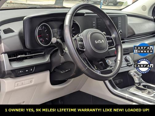 2023 Kia Carnival LX