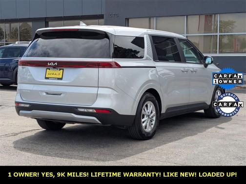 2023 Kia Carnival LX