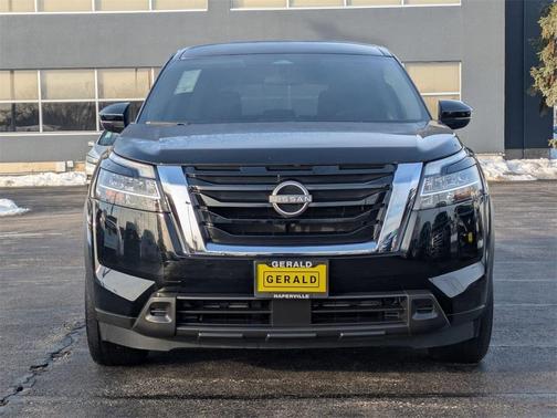 2022 Nissan Pathfinder S