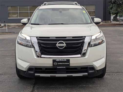 2024 Nissan Pathfinder SL