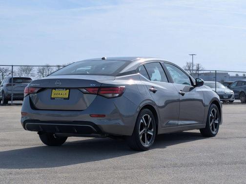 Gun Metallic 2024 Nissan Sentra SV