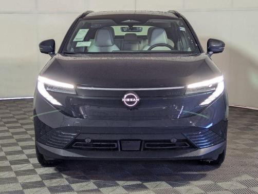 Black (P) 2026 Nissan Leaf PLATINUM+