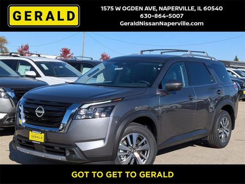 2025 Nissan Pathfinder SL