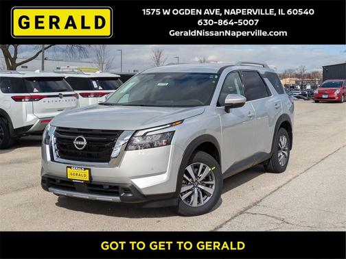 2025 Nissan Pathfinder SL