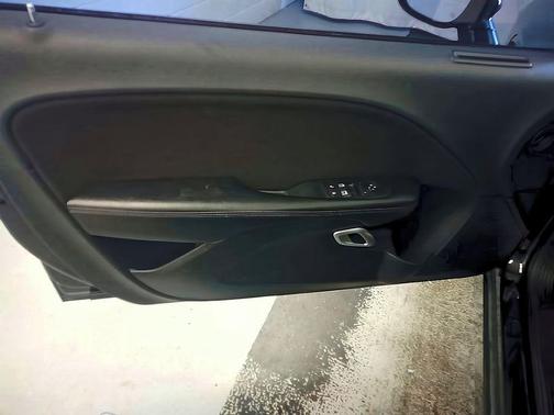 Pitch Black Clearcoat 2021 Dodge Challenger SXT