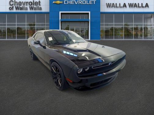Pitch Black Clearcoat 2021 Dodge Challenger SXT