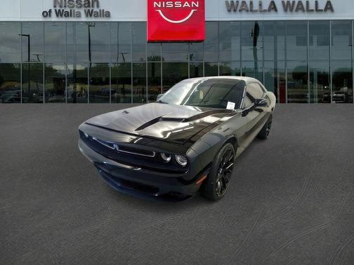 Pitch Black Clearcoat 2021 Dodge Challenger SXT