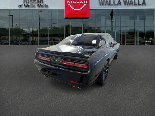 Pitch Black Clearcoat 2021 Dodge Challenger SXT