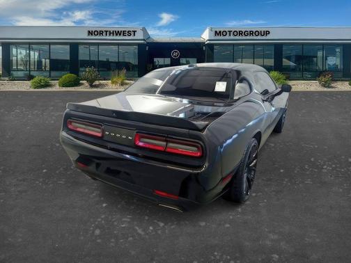 Pitch Black Clearcoat 2021 Dodge Challenger SXT