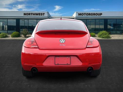 2012 Volkswagen Beetle Base