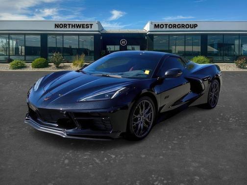 Carbon Flash Metallic 2023 Chevrolet Corvette Stingray w/3LT