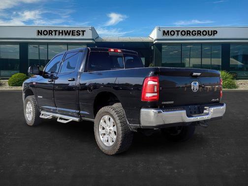 2019 RAM 2500 Big Horn Crew Cab 4x4 6'4' Box