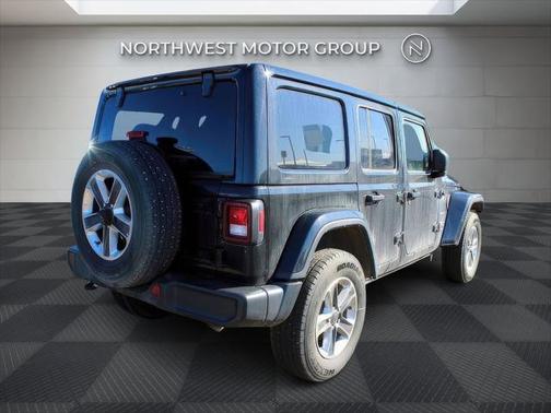 2023 Jeep Wrangler 4-Door Sahara