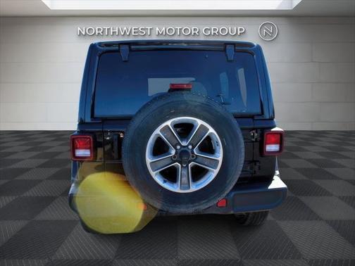 2023 Jeep Wrangler 4-Door Sahara