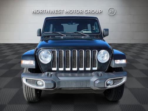 2023 Jeep Wrangler 4-Door Sahara