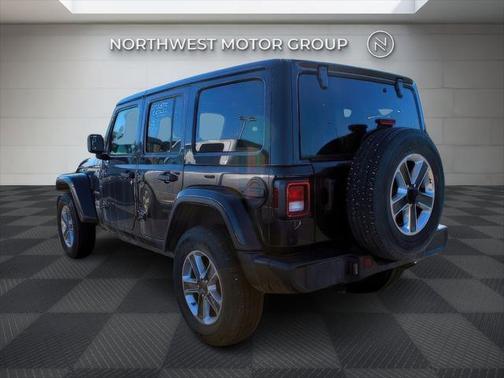 2023 Jeep Wrangler 4-Door Sahara