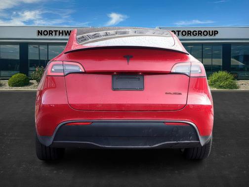 2022 Tesla Model Y Performance Dual Motor All-Wheel Drive