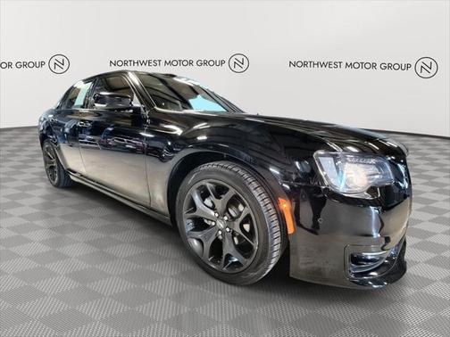 2022 Chrysler 300 S
