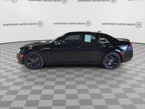 2022 Chrysler 300 S