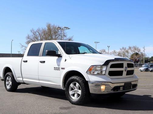 2017 RAM 1500 SLT