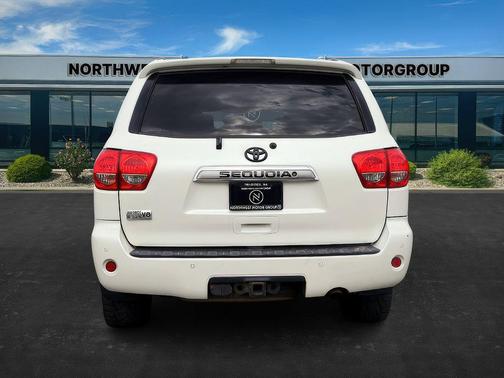 2014 Toyota Sequoia Platinum
