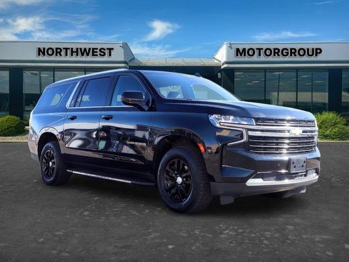 2023 Chevrolet Suburban LT