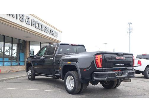 2024 GMC Sierra 3500 Denali