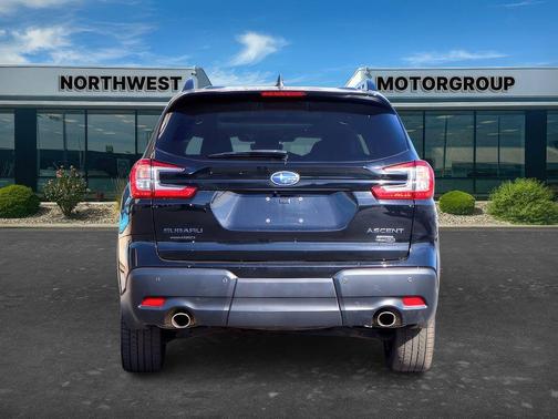 Crystal Black Silica 2023 Subaru Ascent Onyx Edition 7-Passenger