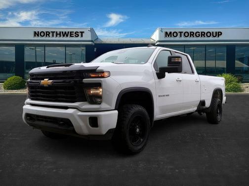 2024 Chevrolet Silverado 3500 LT