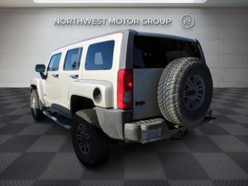 2006 Hummer H3 Base