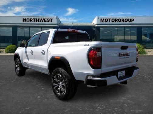 Summit White 2024 GMC Canyon Elevation