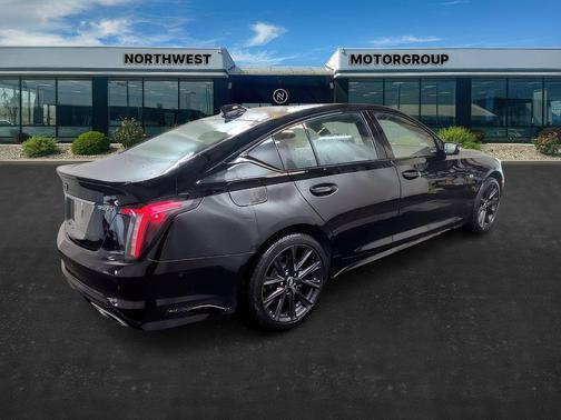 2025 Cadillac CT5 Sport