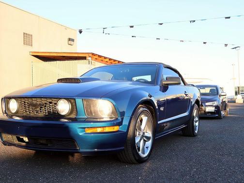 2008 Ford Mustang GT Deluxe