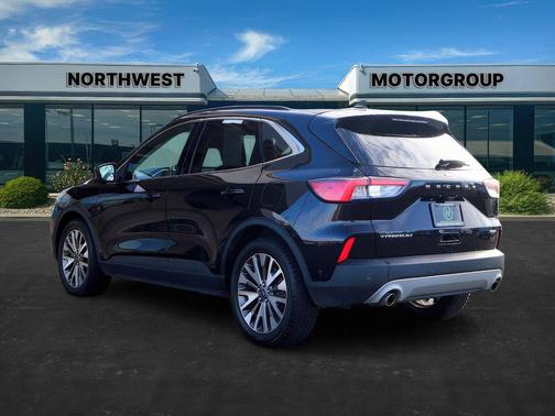 2021 Ford Escape Titanium