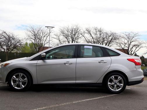 INGOT SILVER METALLIC 2014 Ford Focus SE