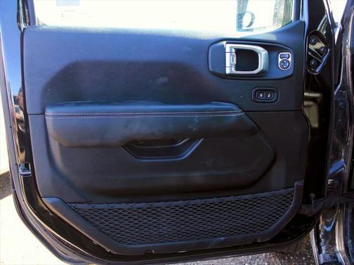 2023 Jeep Wrangler 4-Door Sahara