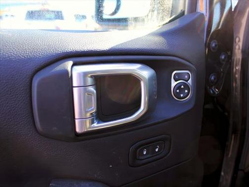 2023 Jeep Wrangler 4-Door Sahara