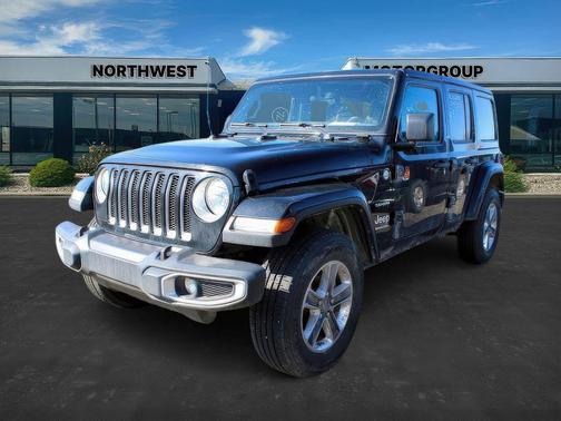 2023 Jeep Wrangler 4-Door Sahara