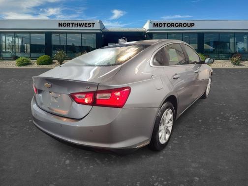 Sterling Grey Metallic 2024 Chevrolet Malibu 1LT